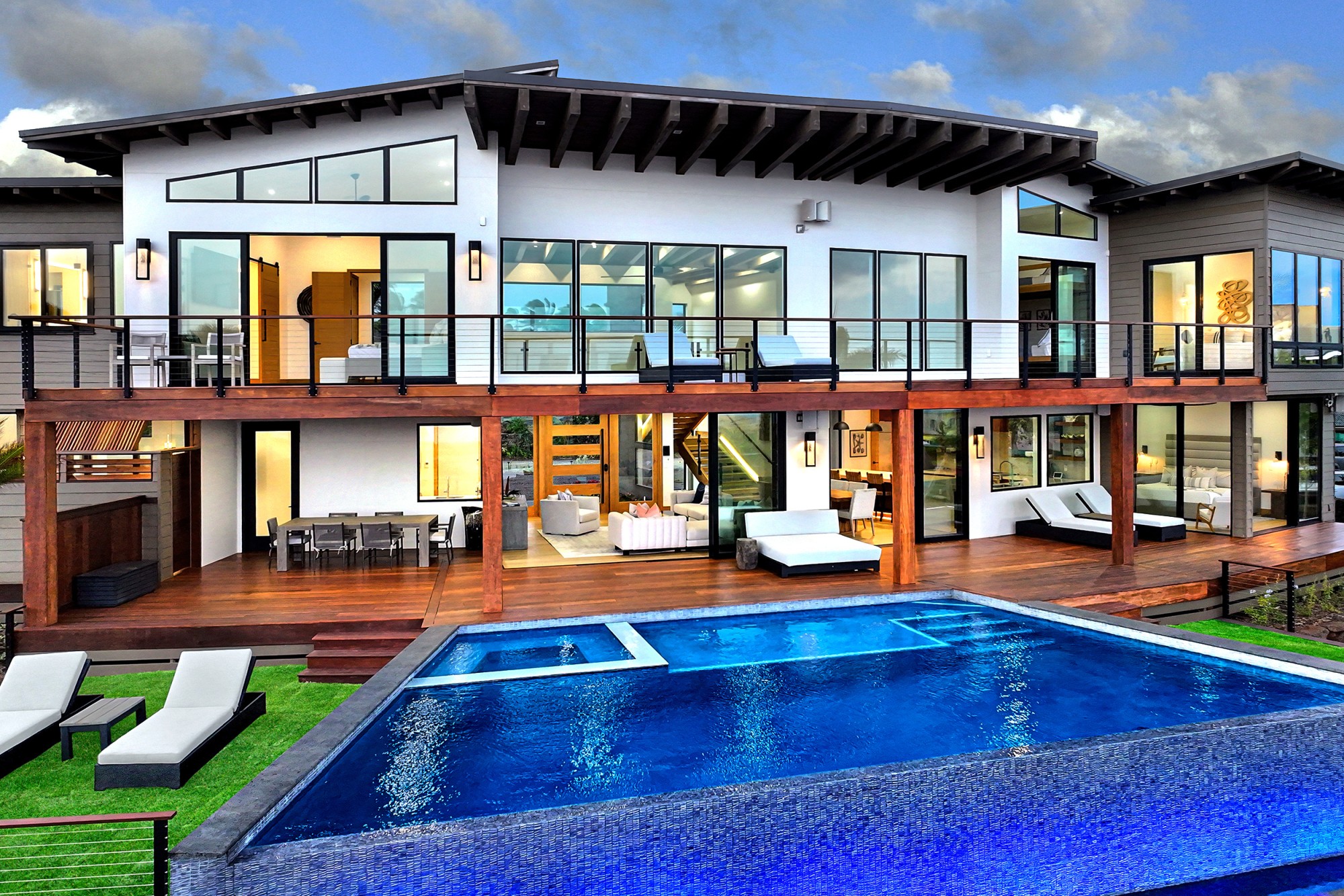 Luxury golf villa Poipu Hawaii.